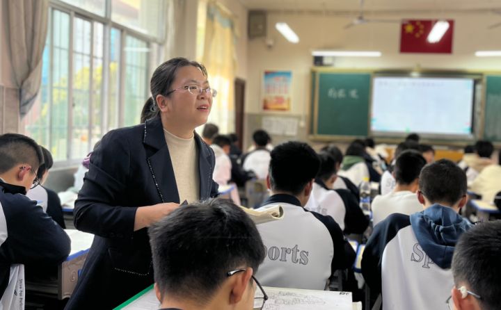 喜报！湘西2名教师入选国家“头雁教师”计划